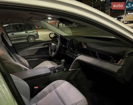 Білий Тойота Камрі, об'ємом двигуна 2.49 л та пробігом 3 тис. км за 37000 $, фото 9 на Automoto.ua