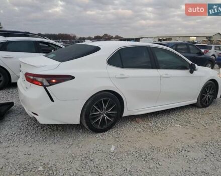 Білий Тойота Камрі, об'ємом двигуна 2.49 л та пробігом 38 тис. км за 10500 $, фото 2 на Automoto.ua