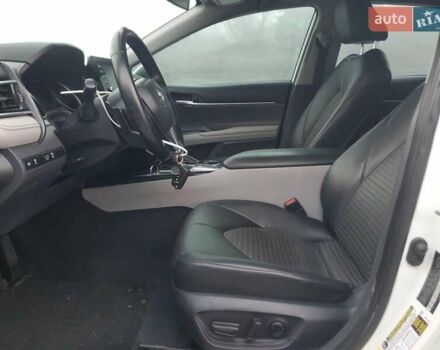 Білий Тойота Камрі, об'ємом двигуна 2.49 л та пробігом 38 тис. км за 10500 $, фото 6 на Automoto.ua