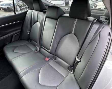 Білий Тойота Камрі, об'ємом двигуна 2.49 л та пробігом 24 тис. км за 33999 $, фото 18 на Automoto.ua