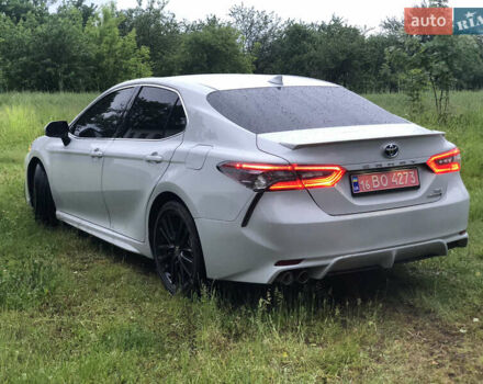 Білий Тойота Камрі, об'ємом двигуна 2.5 л та пробігом 2 тис. км за 44000 $, фото 45 на Automoto.ua