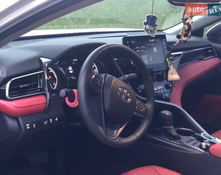 Білий Тойота Камрі, об'ємом двигуна 2.5 л та пробігом 2 тис. км за 44000 $, фото 47 на Automoto.ua