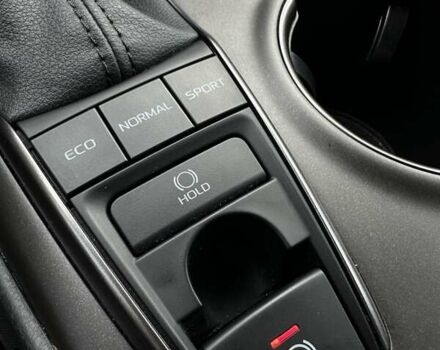 Білий Тойота Камрі, об'ємом двигуна 2.49 л та пробігом 24 тис. км за 33999 $, фото 41 на Automoto.ua