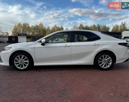 Білий Тойота Камрі, об'ємом двигуна 2.49 л та пробігом 6 тис. км за 31500 $, фото 4 на Automoto.ua