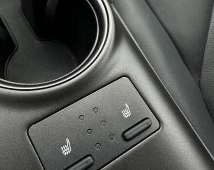 Білий Тойота Камрі, об'ємом двигуна 2.49 л та пробігом 24 тис. км за 33999 $, фото 42 на Automoto.ua