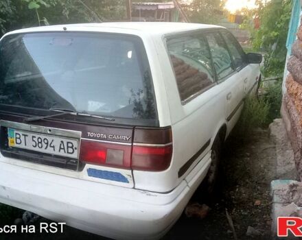 Белый Тойота Камри, объемом двигателя 2 л и пробегом 0 тыс. км за 470 $, фото 5 на Automoto.ua