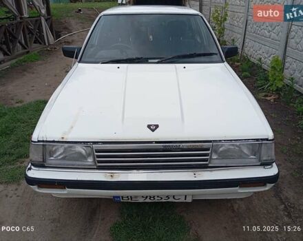 Белый Тойота Камри, объемом двигателя 1.8 л и пробегом 350 тыс. км за 700 $, фото 1 на Automoto.ua