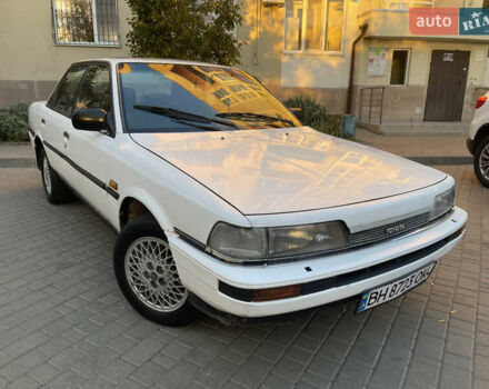 Белый Тойота Камри, объемом двигателя 1.97 л и пробегом 350 тыс. км за 1450 $, фото 1 на Automoto.ua