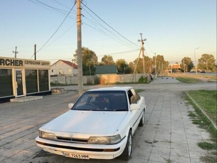 Тойота Камри 1990 в Павлограде на Automoto.ua Белый Тойота Камри, объемом двигателя 1.7 л и пробегом 280 тыс. км за 85000 $, фото 1 на Automoto.ua