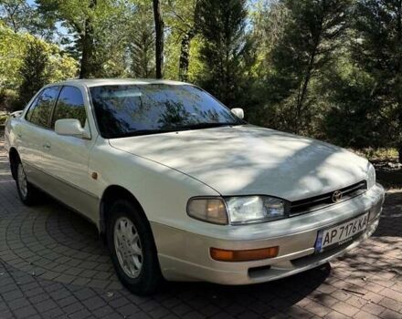 Белый Тойота Камри, объемом двигателя 2.16 л и пробегом 135 тыс. км за 3700 $, фото 1 на Automoto.ua