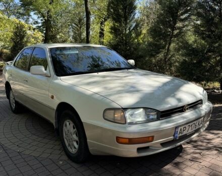 Белый Тойота Камри, объемом двигателя 2.2 л и пробегом 135 тыс. км за 3700 $, фото 1 на Automoto.ua