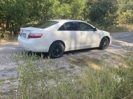 Белый Тойота Камри, объемом двигателя 3.46 л и пробегом 280 тыс. км за 6300 $, фото 1 на Automoto.ua