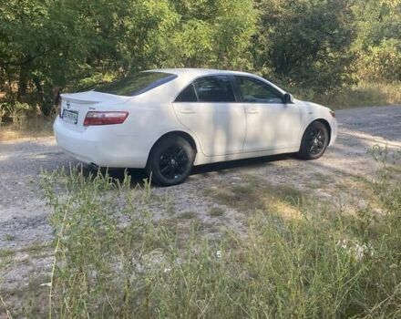 Белый Тойота Камри, объемом двигателя 3.46 л и пробегом 280 тыс. км за 6300 $, фото 1 на Automoto.ua