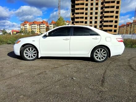 Білий Тойота Камрі, об'ємом двигуна 3.5 л та пробігом 223 тис. км за 9500 $, фото 1 на Automoto.ua