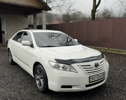 Белый Тойота Камри, объемом двигателя 2.4 л и пробегом 134 тыс. км за 7800 $, фото 1 на Automoto.ua