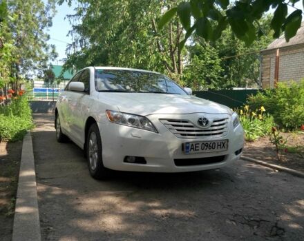 Белый Тойота Камри, объемом двигателя 3.5 л и пробегом 231 тыс. км за 8400 $, фото 1 на Automoto.ua