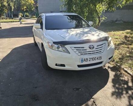Белый Тойота Камри, объемом двигателя 3.5 л и пробегом 195 тыс. км за 10300 $, фото 1 на Automoto.ua