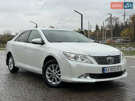 Тойота Камри 2011 в Харькове на Automoto.ua Белый Тойота Камри, объемом двигателя 2.5 л и пробегом 152 тыс. км за 12700 $, фото 1 на Automoto.ua