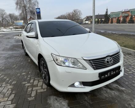 Белый Тойота Камри, объемом двигателя 2.5 л и пробегом 160 тыс. км за 11450 $, фото 1 на Automoto.ua
