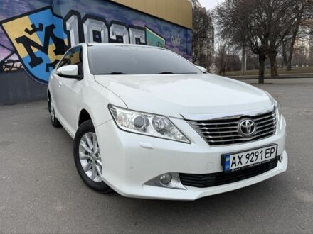 Белый Тойота Камри, объемом двигателя 1.6 л и пробегом 233 тыс. км за 14500 $, фото 1 на Automoto.ua
