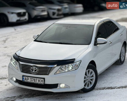 Белый Тойота Камри, объемом двигателя 2.49 л и пробегом 119 тыс. км за 13900 $, фото 1 на Automoto.ua