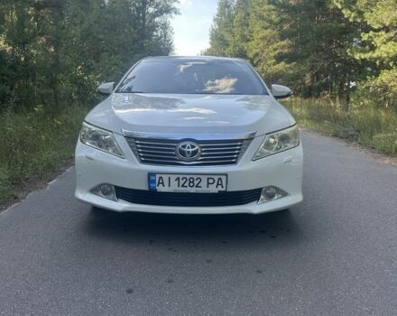 Білий Тойота Камрі, об'ємом двигуна 2.5 л та пробігом 184 тис. км за 12000 $, фото 1 на Automoto.ua