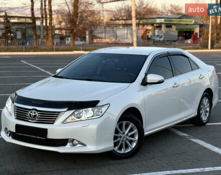 Белый Тойота Камри, объемом двигателя 2.49 л и пробегом 119 тыс. км за 13999 $, фото 1 на Automoto.ua