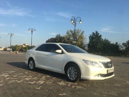 Білий Тойота Камрі, об'ємом двигуна 2.5 л та пробігом 115 тис. км за 19000 $, фото 1 на Automoto.ua