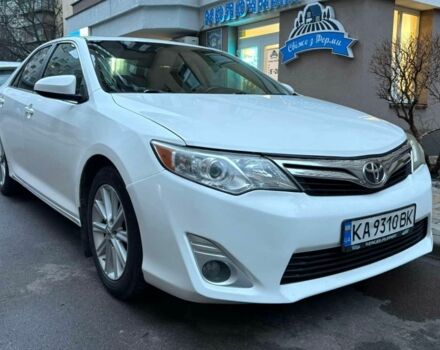 Білий Тойота Камрі, об'ємом двигуна 2.5 л та пробігом 139 тис. км за 9500 $, фото 1 на Automoto.ua