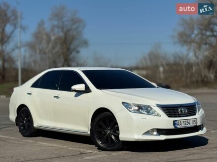 Білий Тойота Камрі, об'ємом двигуна 2.49 л та пробігом 154 тис. км за 16900 $, фото 1 на Automoto.ua