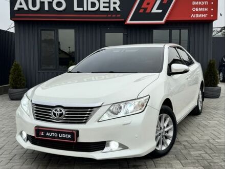 Білий Тойота Камрі, об'ємом двигуна 2.5 л та пробігом 187 тис. км за 14300 $, фото 1 на Automoto.ua