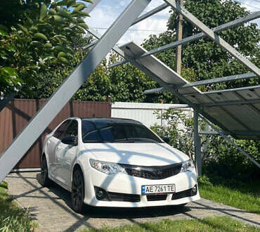 Белый Тойота Камри, объемом двигателя 2.49 л и пробегом 146 тыс. км за 11999 $, фото 1 на Automoto.ua