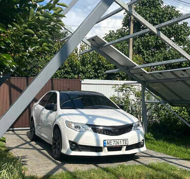 Белый Тойота Камри, объемом двигателя 2.49 л и пробегом 146 тыс. км за 11999 $, фото 1 на Automoto.ua