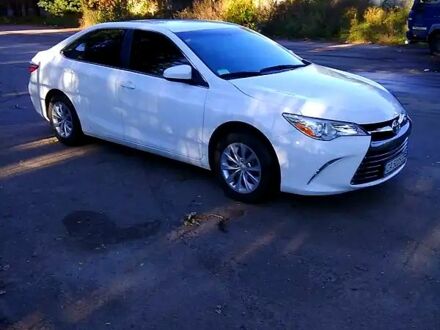 Белый Тойота Камри, объемом двигателя 2.5 л и пробегом 74 тыс. км за 17300 $, фото 1 на Automoto.ua