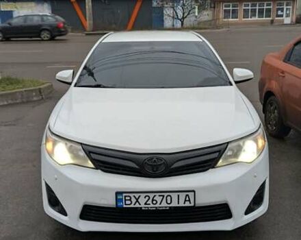 Білий Тойота Камрі, об'ємом двигуна 2.49 л та пробігом 172 тис. км за 9300 $, фото 1 на Automoto.ua