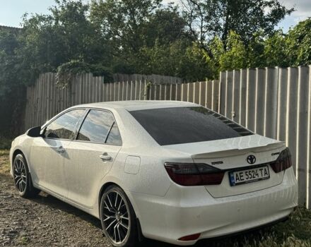 Білий Тойота Камрі, об'ємом двигуна 2.5 л та пробігом 169 тис. км за 15900 $, фото 1 на Automoto.ua