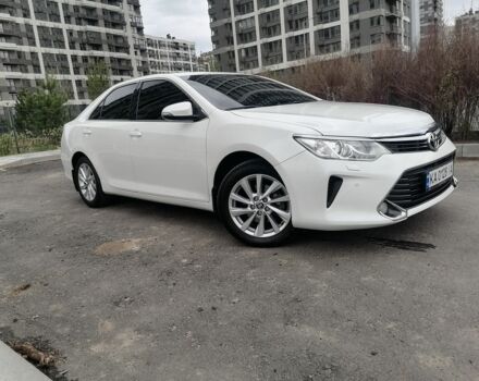 Білий Тойота Камрі, об'ємом двигуна 2.5 л та пробігом 189 тис. км за 18200 $, фото 1 на Automoto.ua