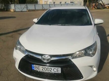 Білий Тойота Камрі, об'ємом двигуна 2.5 л та пробігом 280 тис. км за 13600 $, фото 1 на Automoto.ua