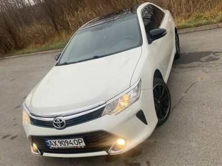 Тойота Камри 2016 в Харькове на Automoto.ua Белый Тойота Камри, объемом двигателя 2.49 л и пробегом 206 тыс. км за 17500 $, фото 1 на Automoto.ua