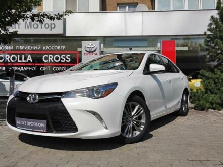 Тойота Камрі 2016 у Ужгороді на Automoto.ua Білий Тойота Камрі, об'ємом двигуна 2.5 л та пробігом 89 тис. км за 16200 $, фото 1 на Automoto.ua