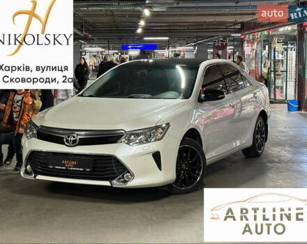 Белый Тойота Камри, объемом двигателя 2.49 л и пробегом 220 тыс. км за 17500 $, фото 1 на Automoto.ua