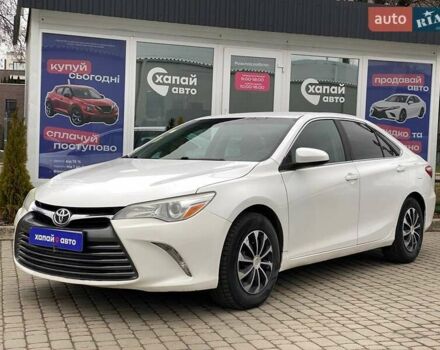 Білий Тойота Камрі, об'ємом двигуна 2.49 л та пробігом 165 тис. км за 13700 $, фото 1 на Automoto.ua