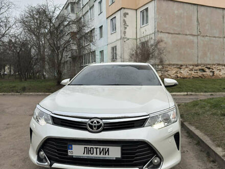 Білий Тойота Камрі, об'ємом двигуна 2.49 л та пробігом 116 тис. км за 18300 $, фото 1 на Automoto.ua
