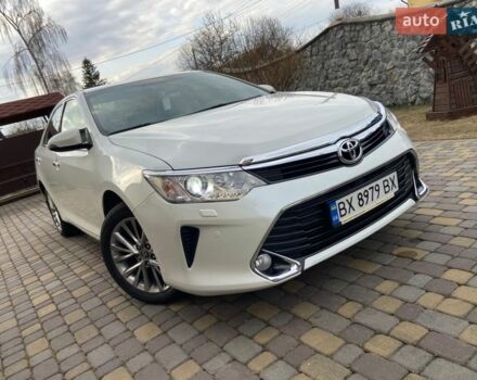 Белый Тойота Камри, объемом двигателя 2.49 л и пробегом 45 тыс. км за 23000 $, фото 1 на Automoto.ua