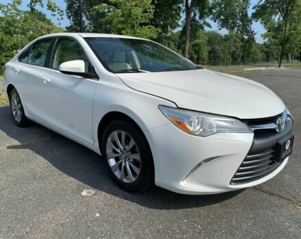 Белый Тойота Камри, объемом двигателя 2.5 л и пробегом 71 тыс. км за 3100 $, фото 1 на Automoto.ua