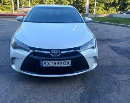 Білий Тойота Камрі, об'ємом двигуна 2.5 л та пробігом 93 тис. км за 16850 $, фото 1 на Automoto.ua