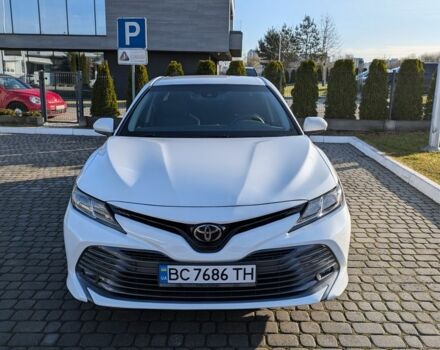 Білий Тойота Камрі, об'ємом двигуна 2.5 л та пробігом 144 тис. км за 17500 $, фото 1 на Automoto.ua