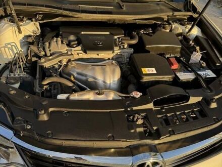 Білий Тойота Камрі, об'ємом двигуна 2.49 л та пробігом 173 тис. км за 16500 $, фото 1 на Automoto.ua