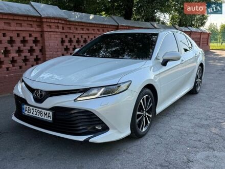 Білий Тойота Камрі, об'ємом двигуна 2.49 л та пробігом 155 тис. км за 18900 $, фото 1 на Automoto.ua