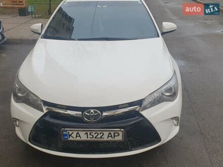 Білий Тойота Камрі, об'ємом двигуна 2.49 л та пробігом 174 тис. км за 15000 $, фото 1 на Automoto.ua